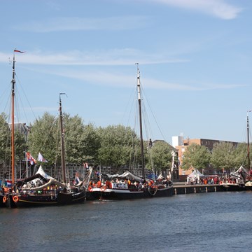 Diverse zeilschepen die onder Maritieme monumenten vallen, tijdens de Maritieme dag in Middelburg.