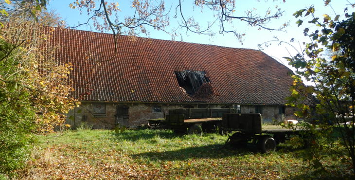 Vervallen boerderij in Baarsdorp.