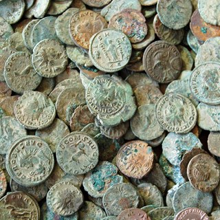 Verzameling munten: een van de vele schatten uit het Zeeuws Archeologisch Depot.