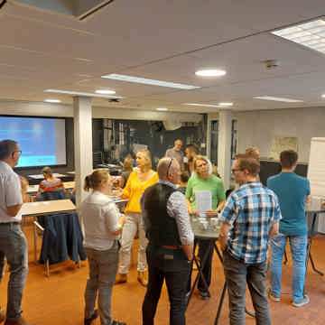 De aanwezige beleidsmedewerkers erfgoed en ruimtelijke ordening tijdens de netwerkmiddag Omgevingswet.