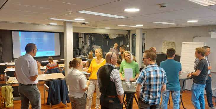 De aanwezige beleidsmedewerkers erfgoed en ruimtelijke ordening tijdens de netwerkmiddag Omgevingswet.