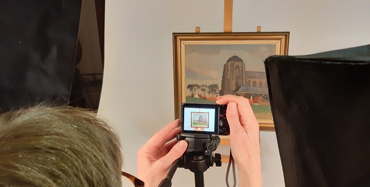Het fotograferen van een afbeelding van een kerk met toren