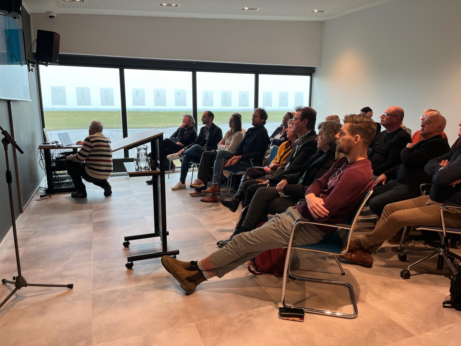 Presentatie door Wim Ligtendag van De GISfabriek: ‘Een eiland op de kaart’