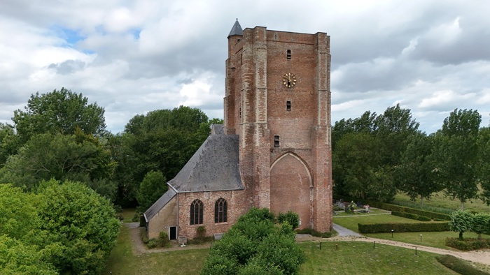 De hervormde kerk van Sint Anna ter Muiden.