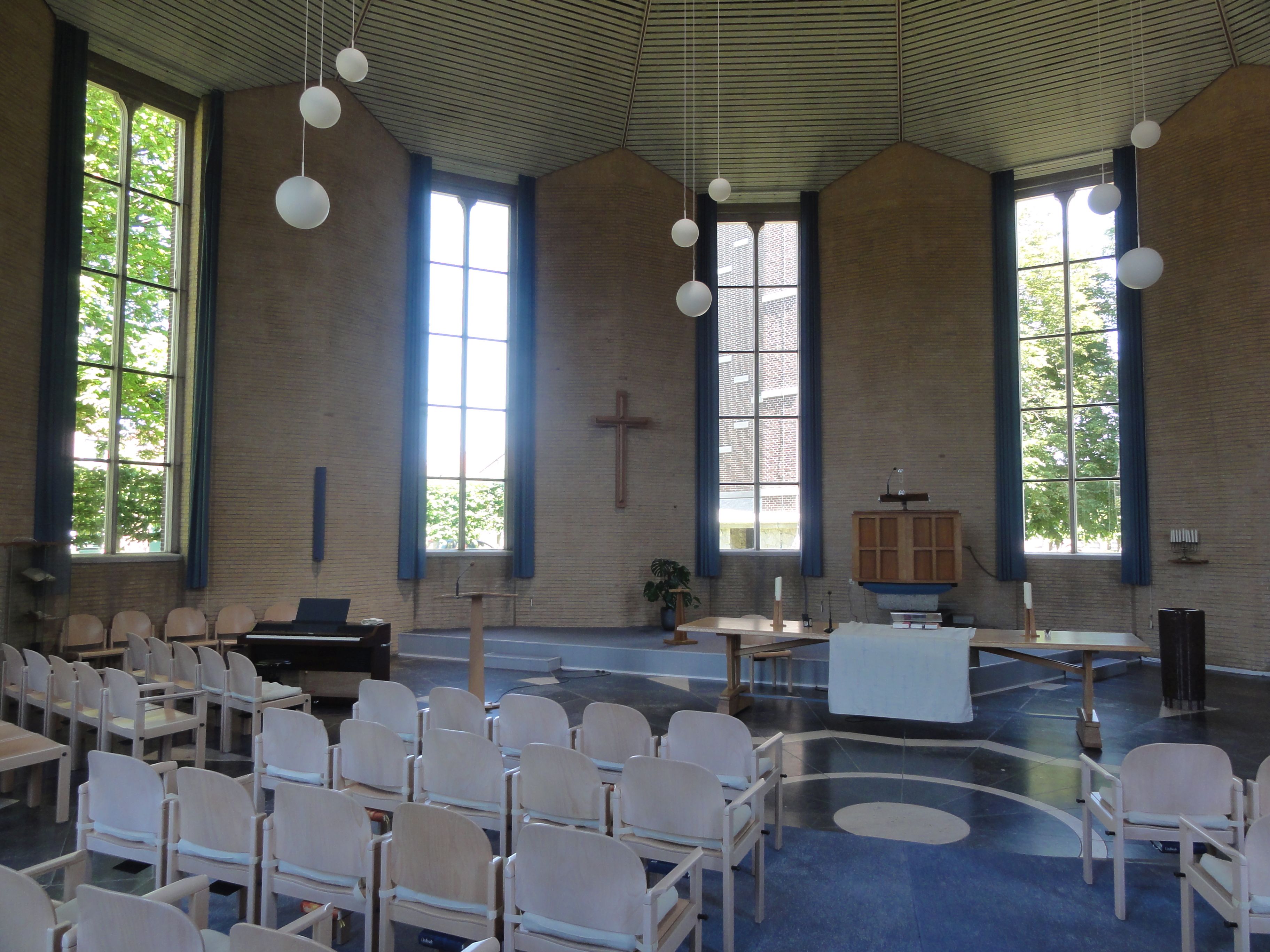 De Dorpskerk in Ouwerkerk, PKN.