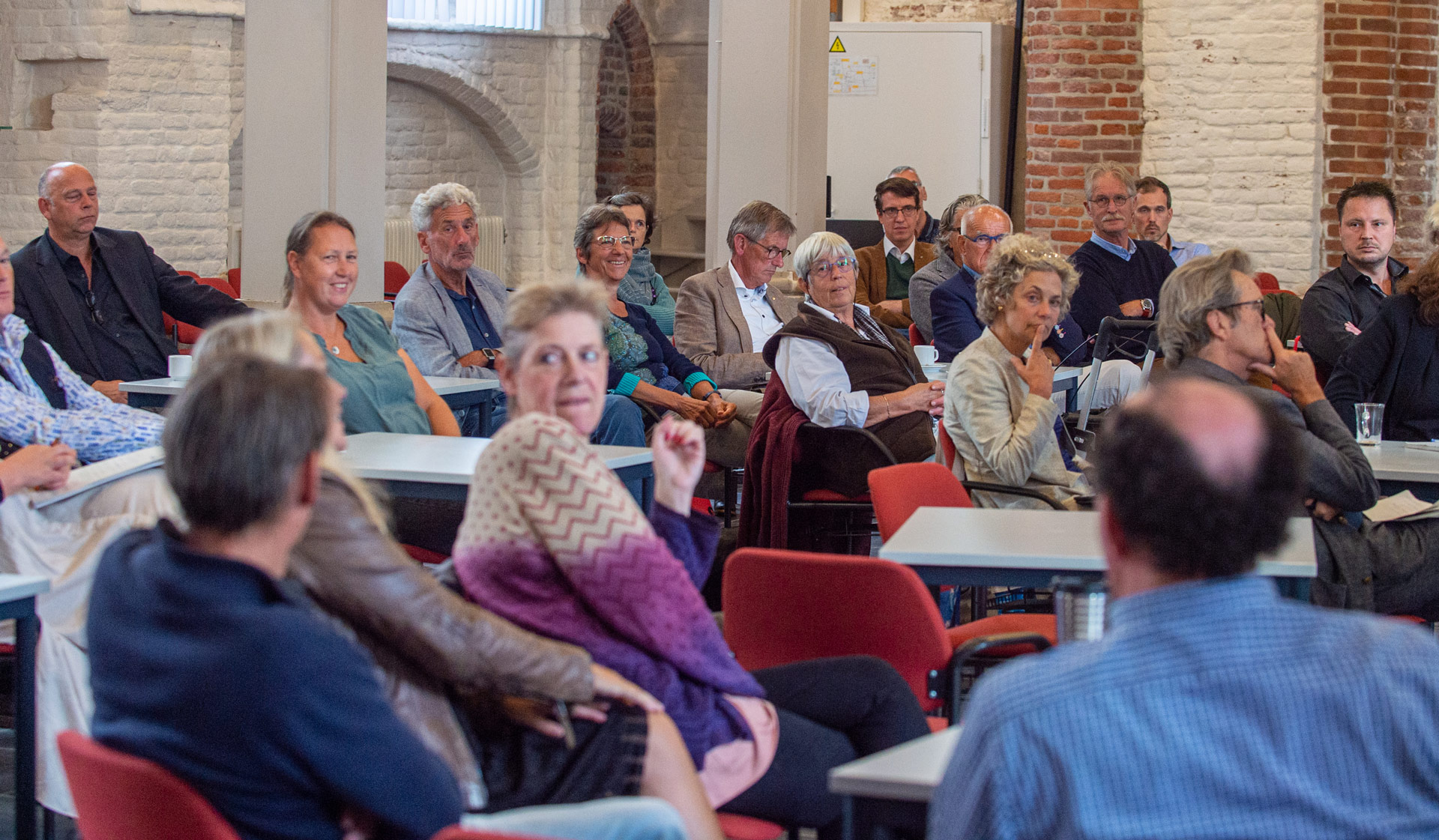 Plenaire discussie: hoe doe je dat, buurtbewoners een stem geven?