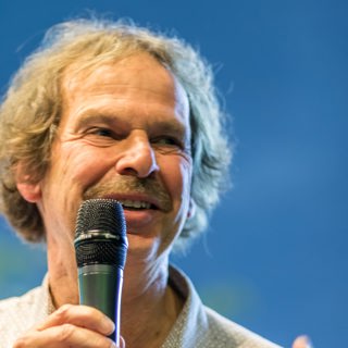 Hans Jongepier van Erfgoed Zeeland vertelt over Beach Archaeology: steentijdvondsten uit de Noordzee. 