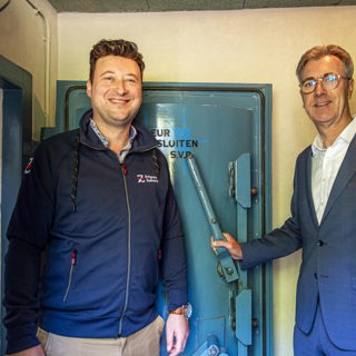 Directeur Wilco Blaak en gedeputeerde Harry van der Maas.