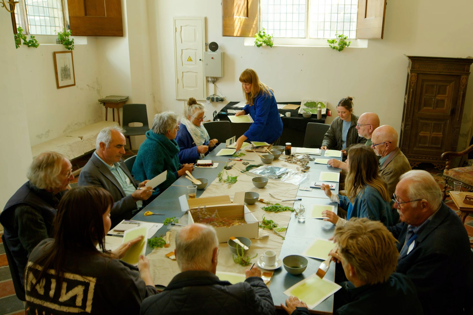Workshop experimenteren met anthotypie en de suikerbiet met Janne van Gilst.