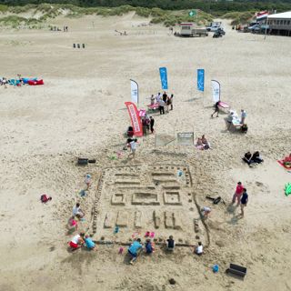 Luchtopname van fort en infopunt Strandarcheologie (foto Wesley Versteeg).