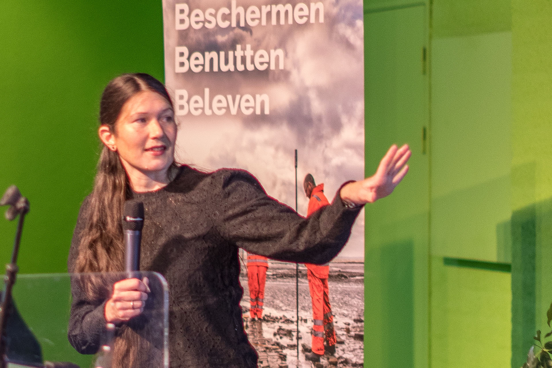 Dianne van de Zande van Erfgoed Zeeland over Beach Archaeology. Samen op zoek naar de Romeinse kustlimes.