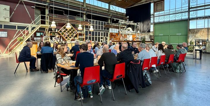 Gezamenlijke lunch als aftrap van de bijeenkomst over de Atlantikwall Zeeland.