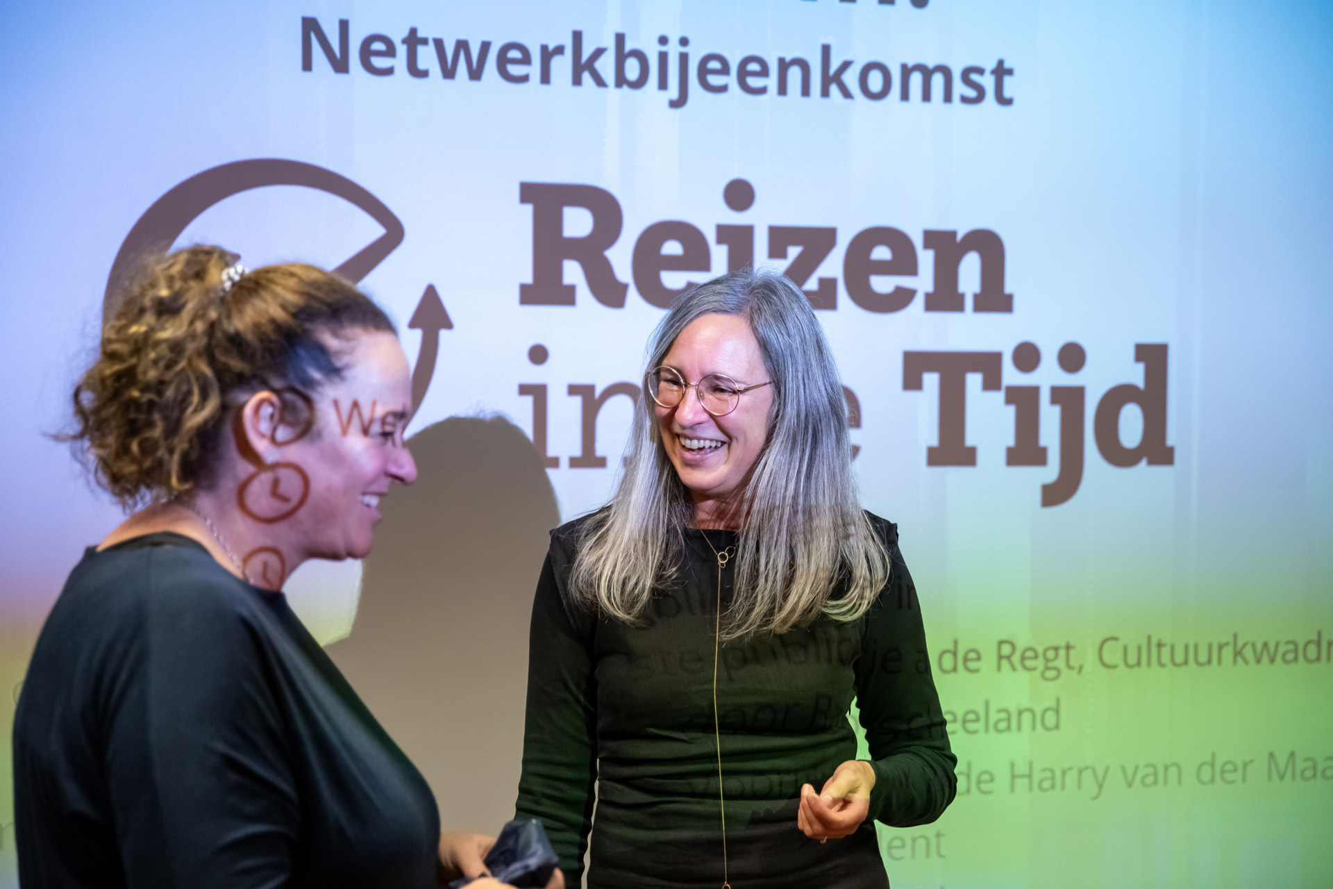 Danielle en Maaike Blom vertelden over de bezoeklessen van Archipelschool Het Talent in Middelburg.